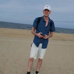 Meet your Posher, Steven